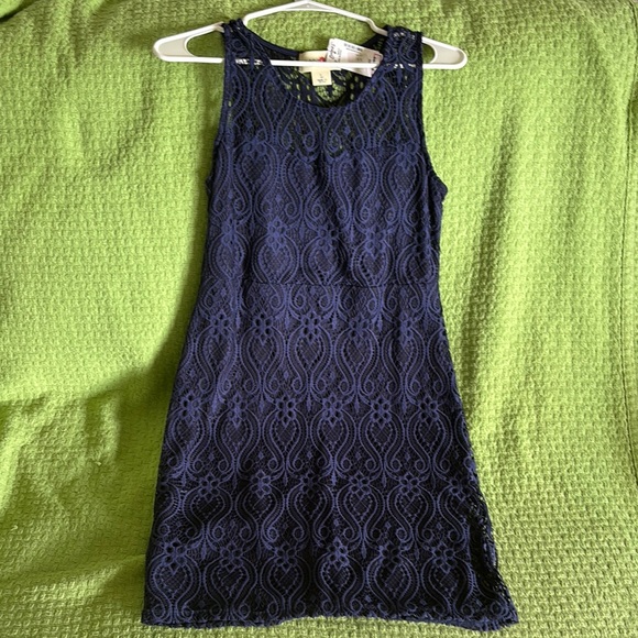 Dresses & Skirts - Elegant Navy Lace Dress